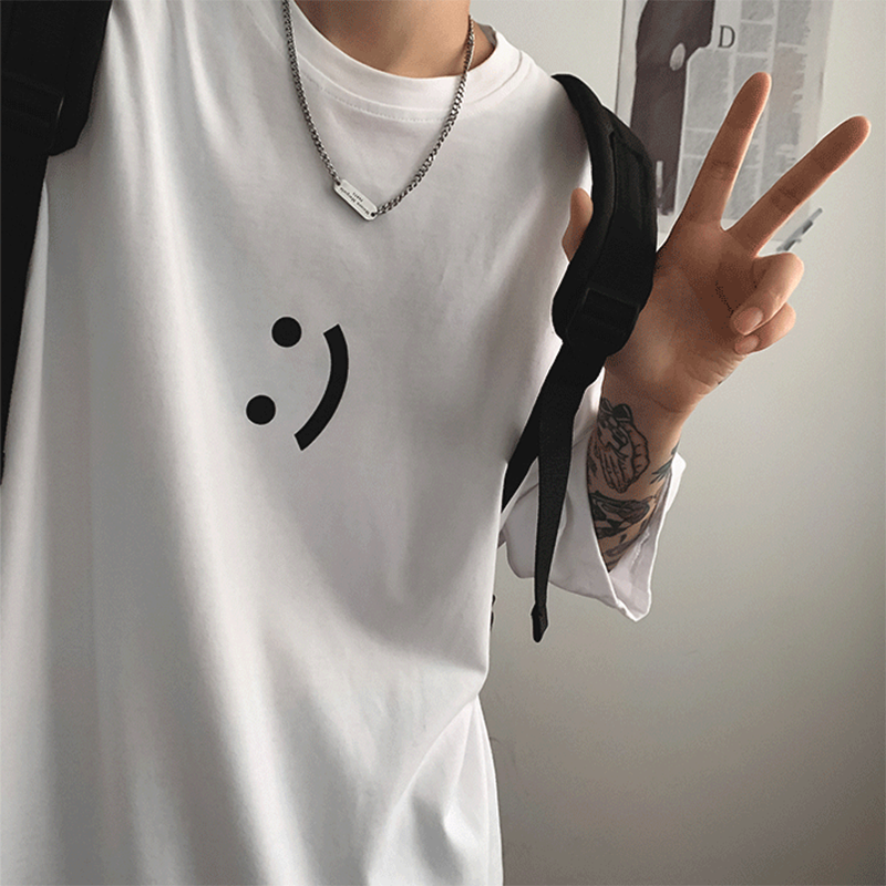 Men's half sleeve t-shirt, Korean style, casual fashion tee with smiley print, available in plus sizes M-3XL for summer.