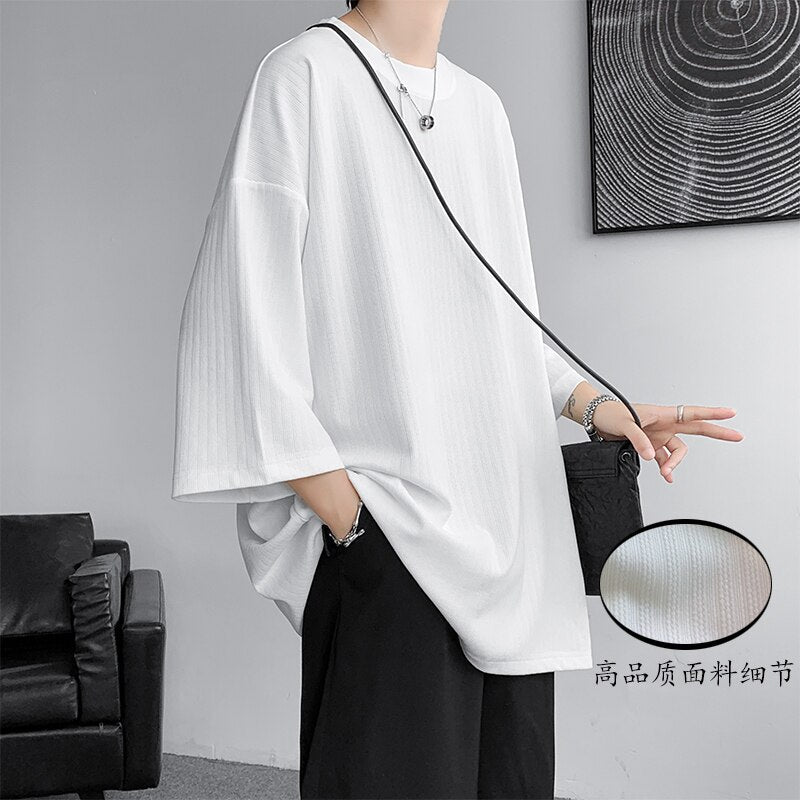 High quality men's oversized ice silk t-shirt, half sleeve, casual Harajuku fashion for summer 2023.