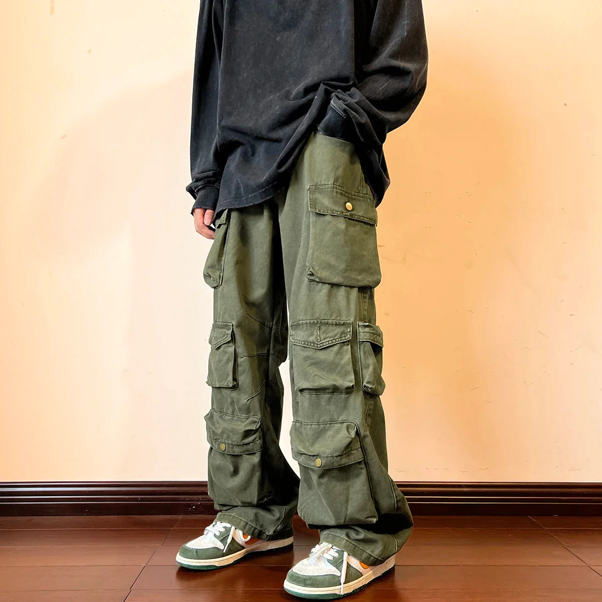 Men's multi-pocket cargo pants, Harajuku streetwear style, casual tooling pant.