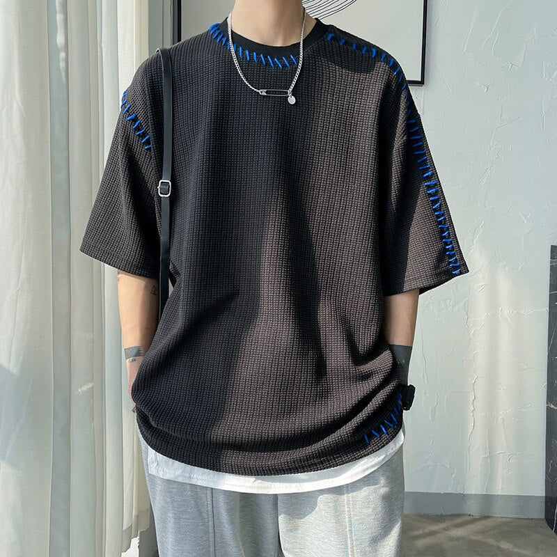 Men's summer casual Harajuku T-shirt with manual suture design, patchwork pattern, oversized fit, short sleeves.